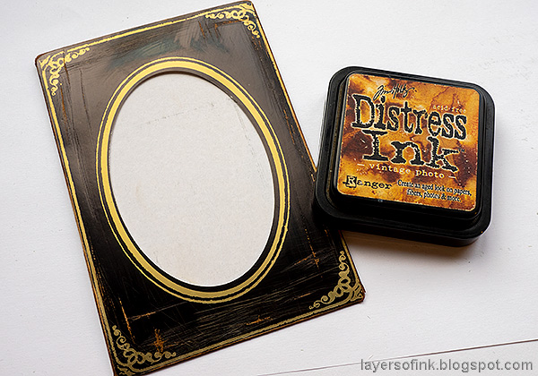 Layers of ink - Vintage Photo Frame Tutorial by Anna-Karin Evaldsson.