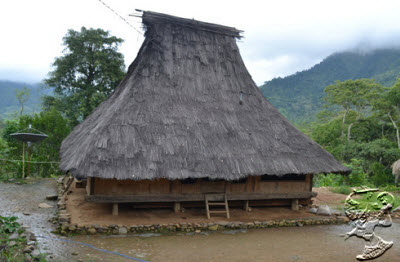  Gambar  Rumah Adat  Nusa Tenggara Timur Musalaki Gambar  Ntt 