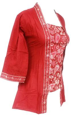  Model  baju  batik  warna  merah  untuk wanita  modern