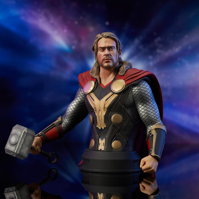 Gentle Giant Marvel Thor Dark World Thor 6th Scale Mini-Bust 01