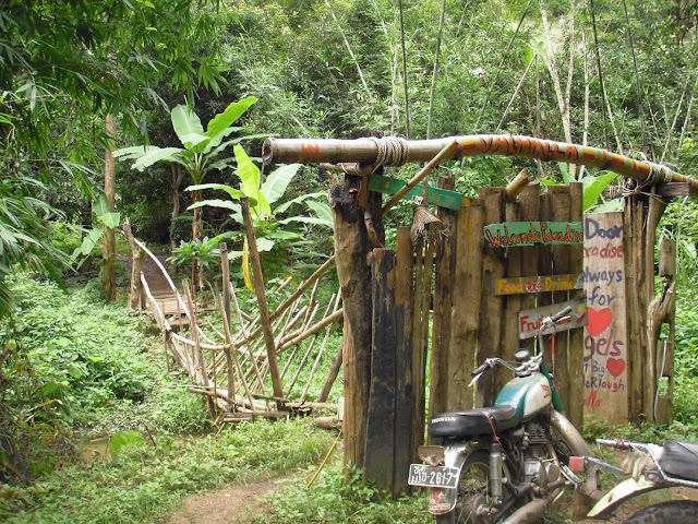 guia mae yen waterfall