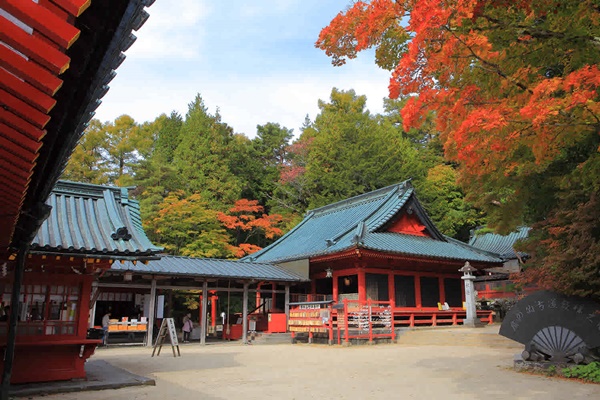 ศาลเจ้าฟูตาราซัน (Futarasan Shrine: 二荒山神社)