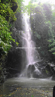 wisata air terjun di lereng gunung ijen bondowoso