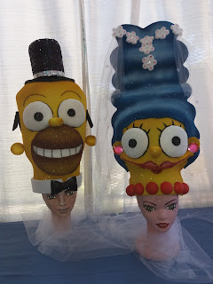 Gorro o Sombrero en goma espuma de Homero y Marge Simpson