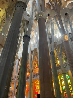 barcelone sagrada familia interieur