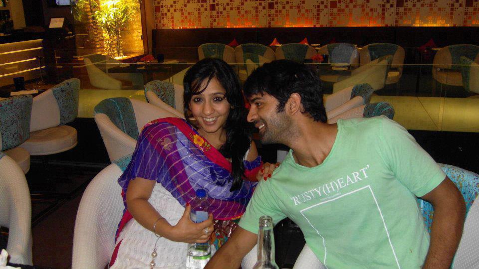 Television (TV) Actor Barun Sobti with his Wife Pashmeen Manchanda | Television (TV) Actor Barun Sobti Wife Pashmeen Manchanda Photos | Family Photos | Real-Life Photos