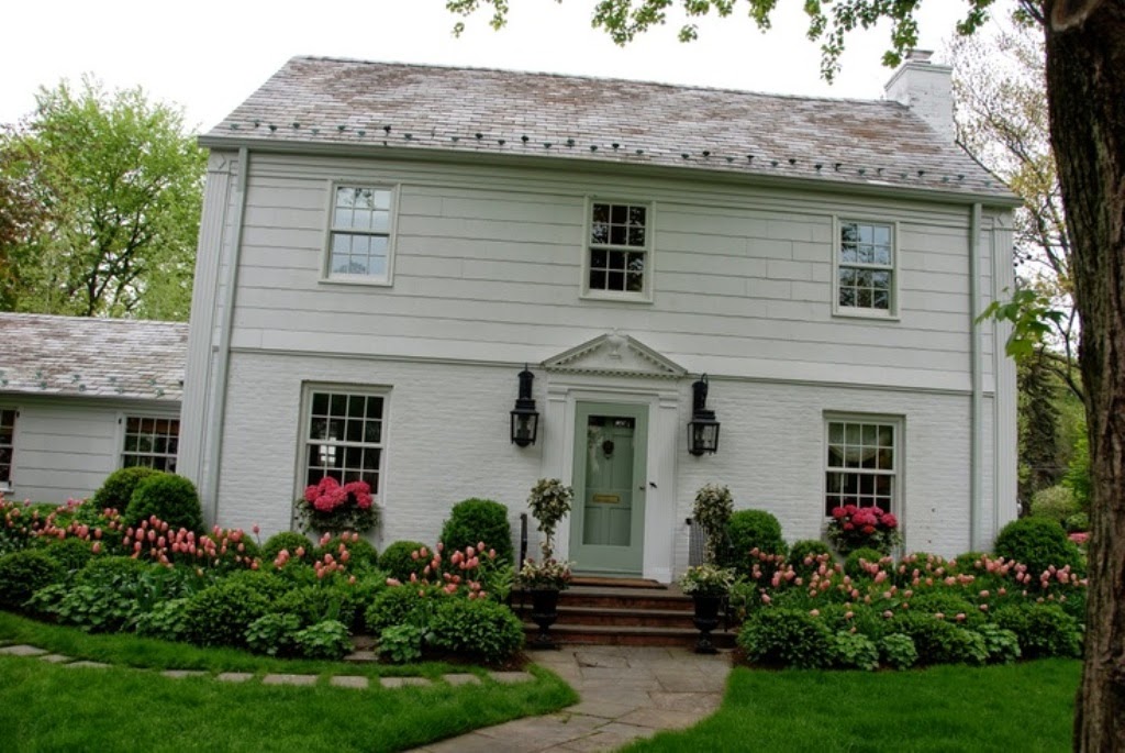 Colonial House Landscaping Ideas ~ Front Landscaping