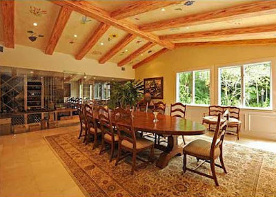 Bill-Gates-Dining-Room