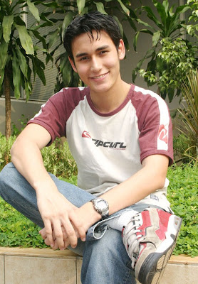 Foto Cowok Indonesia Ganteng, Cakep, Bugil, Telanjang: 04/18/09