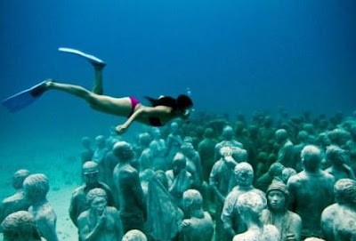 Terumbu karang dari Patung Manusia By Goceng Blog