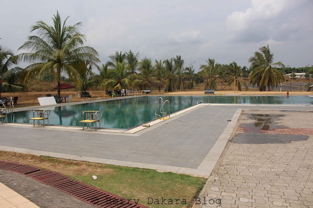 berry dakara, travel, nigeria, tourist, owerri, calabar, road trip, tinapa