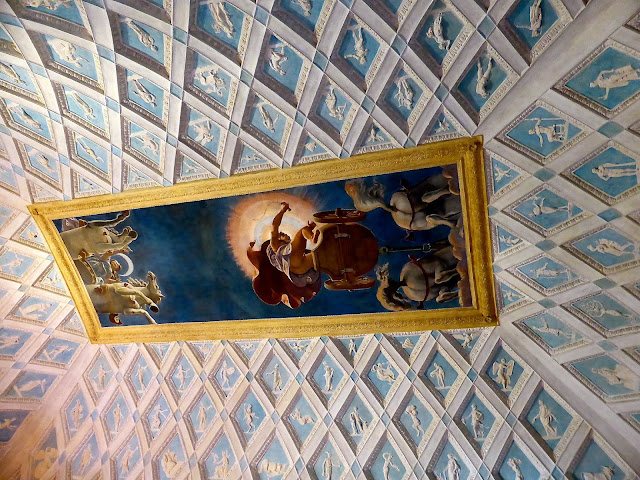 Mantova-Palazzo Te-Camera-Sole-Luna