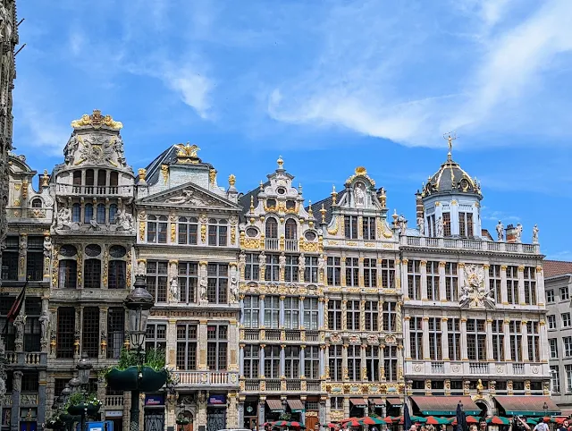 Brussels Layover: Buildings on the Grote Markt