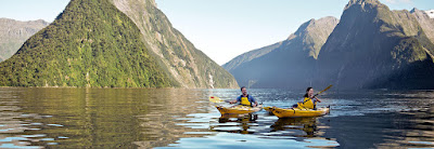  Kayaking Milford Sound, Fiordland 