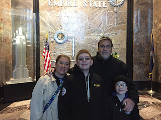 David Brodosi and fmaily visits the Empire State Building