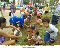 Dia das crianças no Conjunto Jardim Vale dos Rios / Stiep 