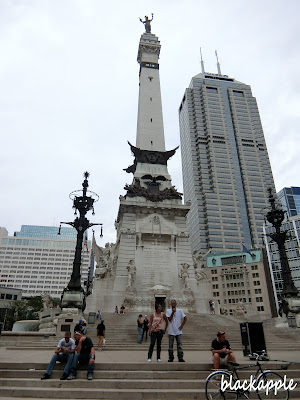 Day trip to Indiana_soldies and sailors monument_by black apple