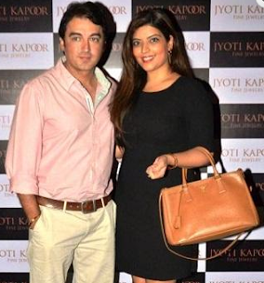 Jugal Hansraj Family Wife Son Daughter Father Mother Marriage Photos Biography Profile