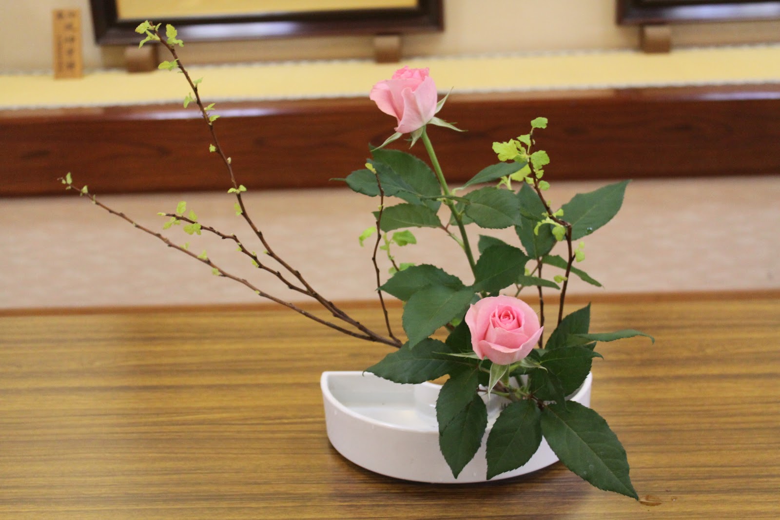 types of flowers in japan Ikebana Flower Arrangement Instructions | 1600 x 1067