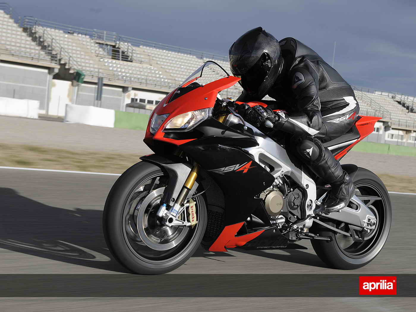 Otomotive Modification Aprilia RSV4 R Specifications And Reviews