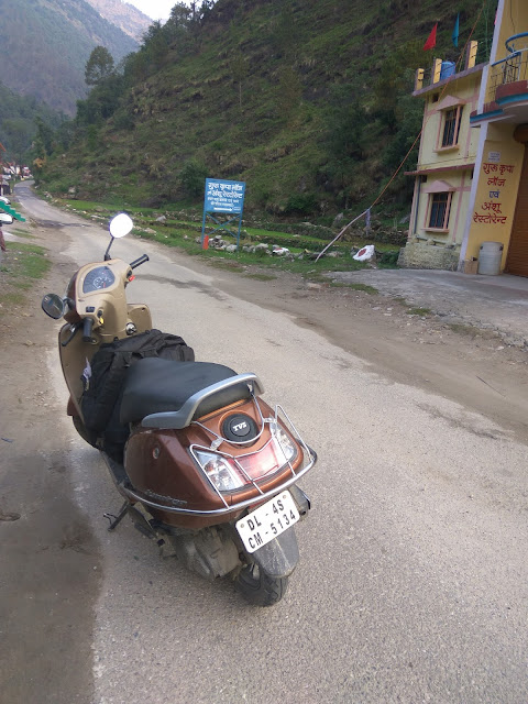 Badrinath to Kedarnath road, pure jungle, on tvs jupiter 2017