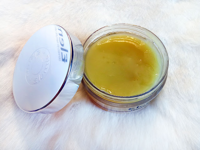 Elemis Pro-Collagen Cleansing Balm, cleansing balms, deep pore cleansing, elemis, spa facials, skincare, cleansing facts, makeup remover, essential oils, top beauty blog of pakistan, top beauty blogger, pakistani beauty blogger, beauty, beauty blog, beauty guru of pakistan, pakistani Makeup artist, red alice rao, redalicerao