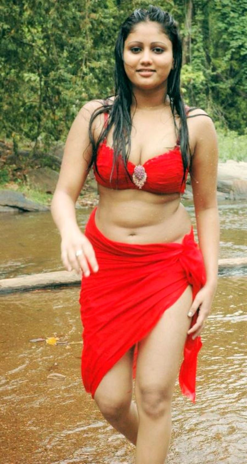 Amrutha Valli Hot Tamil Actress Navel Photos Images Stills