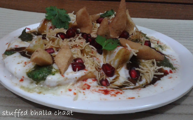 http://www.paakvidhi.com/2015/07/stuffed-bhalla-chaat.html