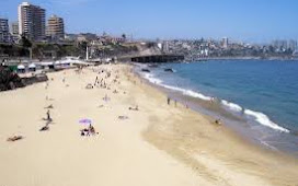 Como es la playa Caleta Abarca en Viña del Mar