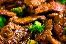 HOW TO MáKE HEáLTHY BEEF áND BROCCOLI