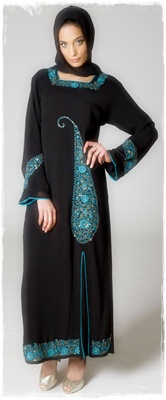 Model baju  abaya  muslim khas saudi gamis dan hitam