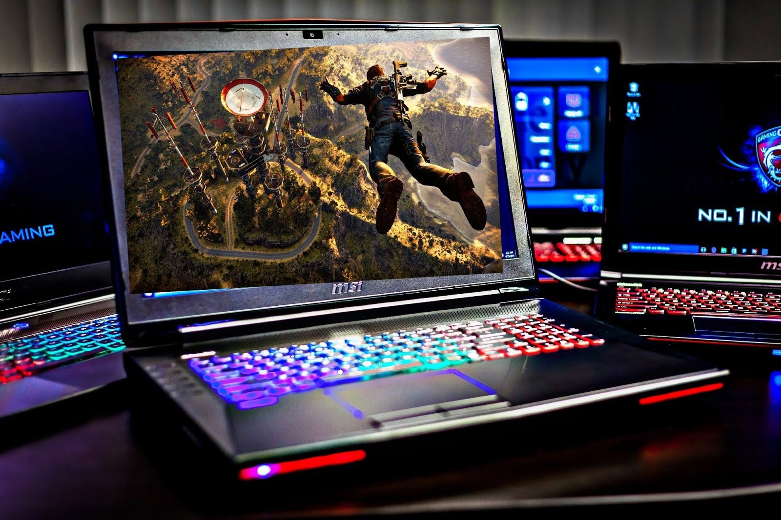 Laptop Gaming Rog Termahal / Msi Laptop Vs Acer Predator ...