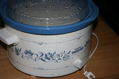 crock pot making homemade yogurt