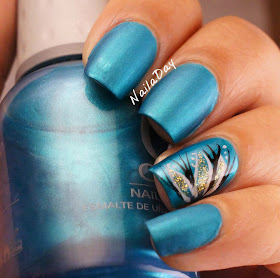 NailaDay: Orly Its Up to Blue mattified with flower accent