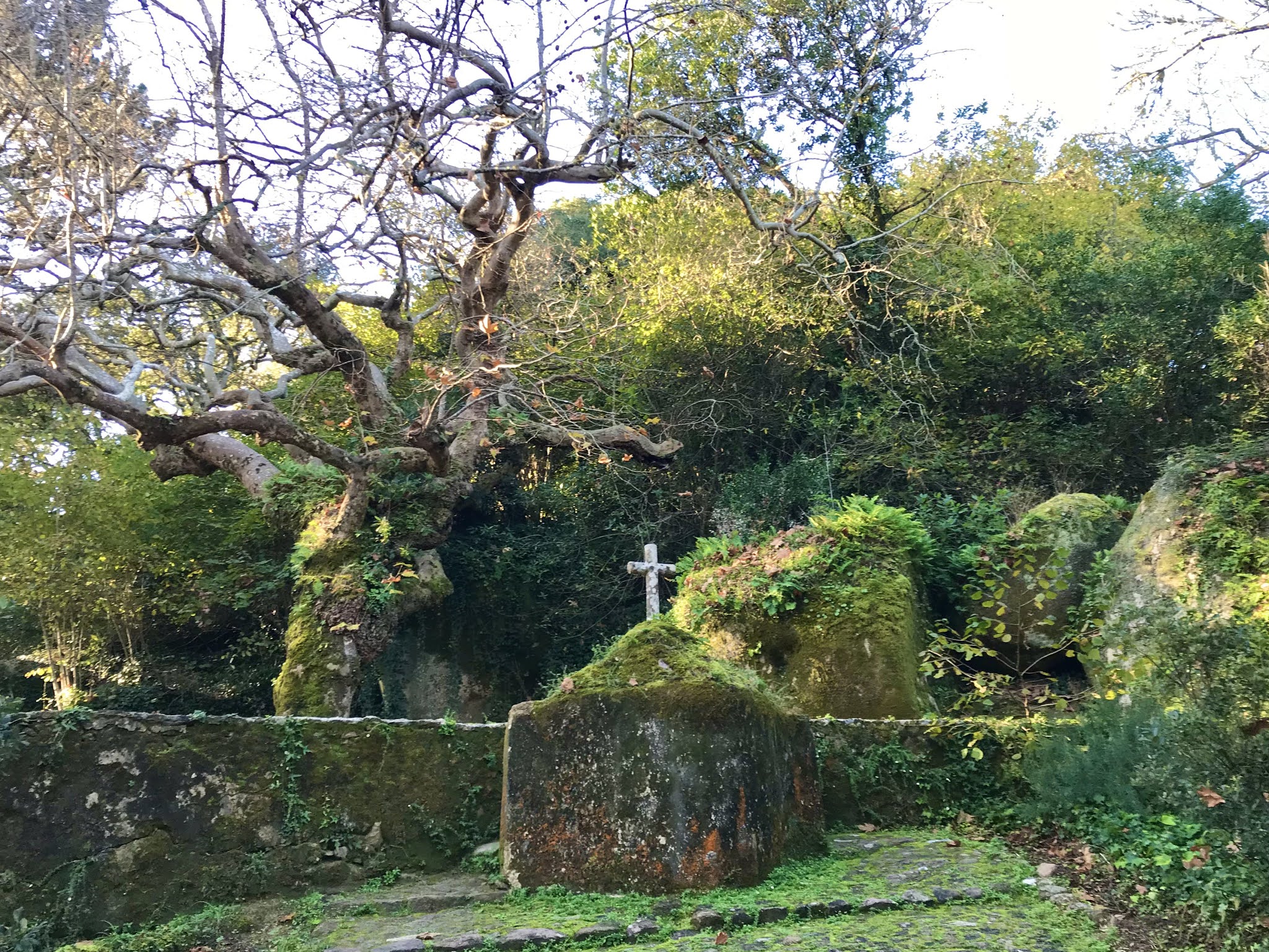 Serra de Sintra, Barragem do Rio da Mula, Trilho das Pontes, Convento dos Capuchos, Memorial dos Soldados, Tholos do Monge, Pedra Amarela, Portugal, Trekking, Trails, Outdoor