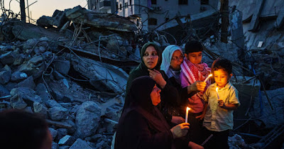 Candlelight vigil in memory of lost civilians, Gaza, 25 May 2021 (Marcus Yam/Los Angeles Times/ISOPIX)