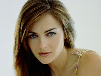 Elizabeth Hurley Lovely Wallpaper