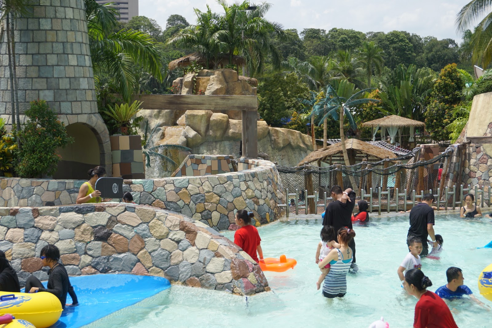 Pretty Wen's Diary: Water Park at Wet World Shah Alam