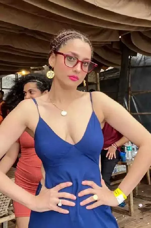 ankita lokhande cleavage glasses busty bigg boss contestant