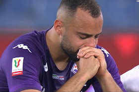 Giocatore della Fiorentina sconfitta piange