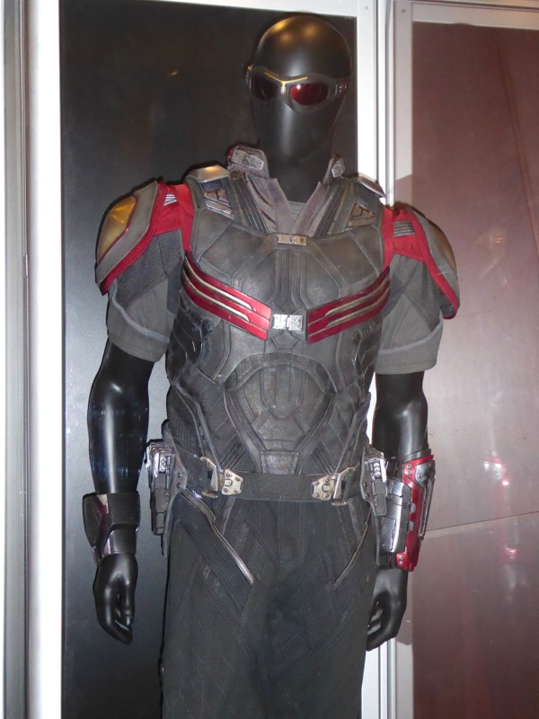 Falcon movie costume Captain America Civil War