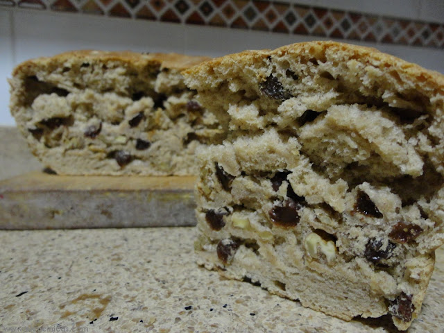 Pan de nueces, pasas y canela