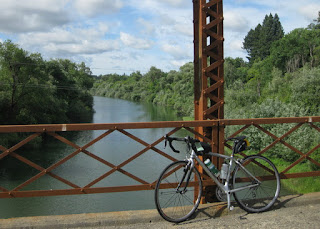 pep's bike on the Wohler Bridge above the Russian River, Forestville, California