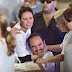 Pai e familiares se despedem do Cantor Gabriel Diniz