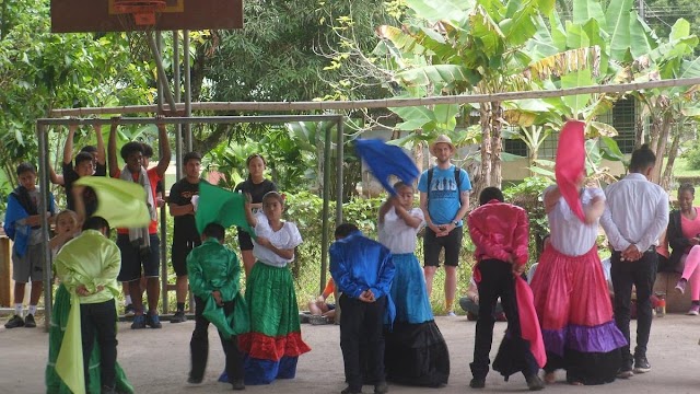 “Trabajamos de la mano de las comunidades rurales de la Península de Osa,” Fundación Corcovado 