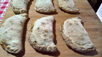 calzone, metà semola metà farina, con lievito madre 1