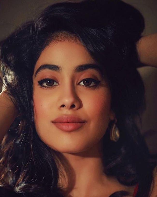 Pic of the day: Janhvi Kapoor Latest Instagram Pictures