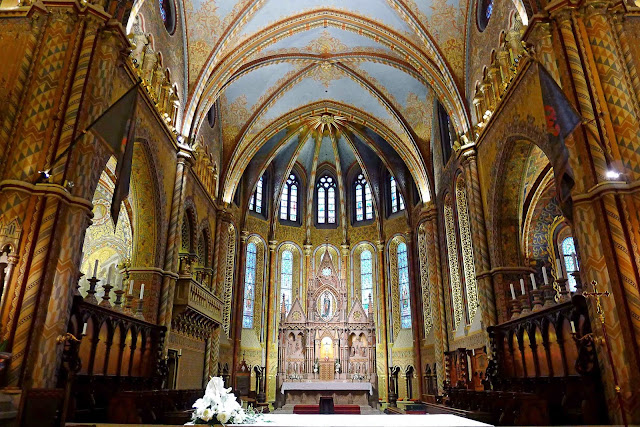 Matthias Church Altar