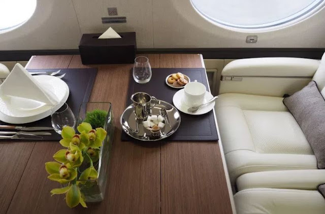 Qatar Airways Executive Private Jet A7-CEA Business Class