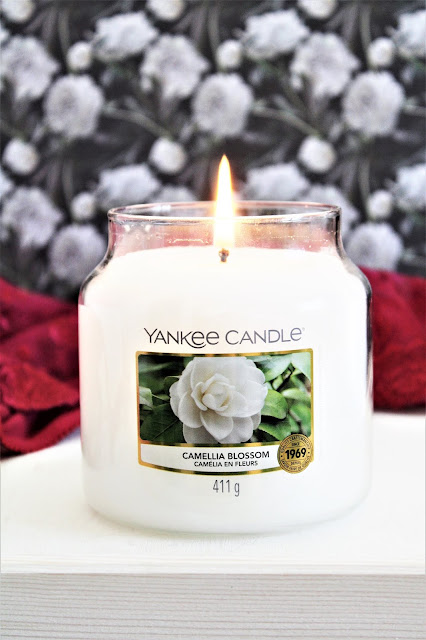 Yankee Candle Camélia en Fleurs avis, bougie camélia en fleurs, bougie parfumée printemps, bougie parfumée fleurie, yankee candle camellia blossom, camellia blossom yankee candle, avis yankee candle camélia en fleurs, new yankee candle